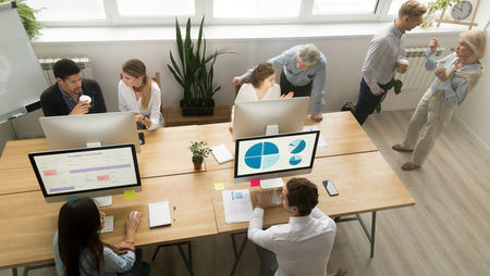 Hot Desking: The Pros and Cons of Sharing a Workspace
