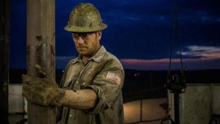 How to Become an Oil Rig Roustabout in the US
