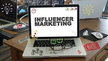 influencer marketing laptop