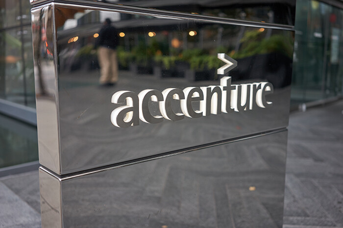 Accenture: una de las mejores empresas con excelentes beneficios para los empleados