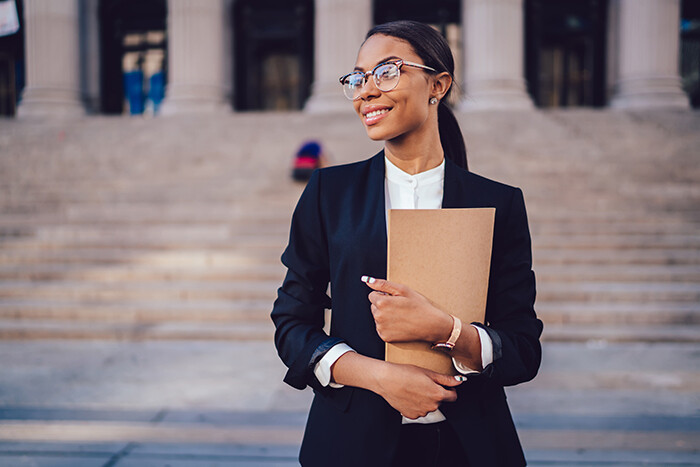 Lawyers are one of the best-paid professions in the US in 2022